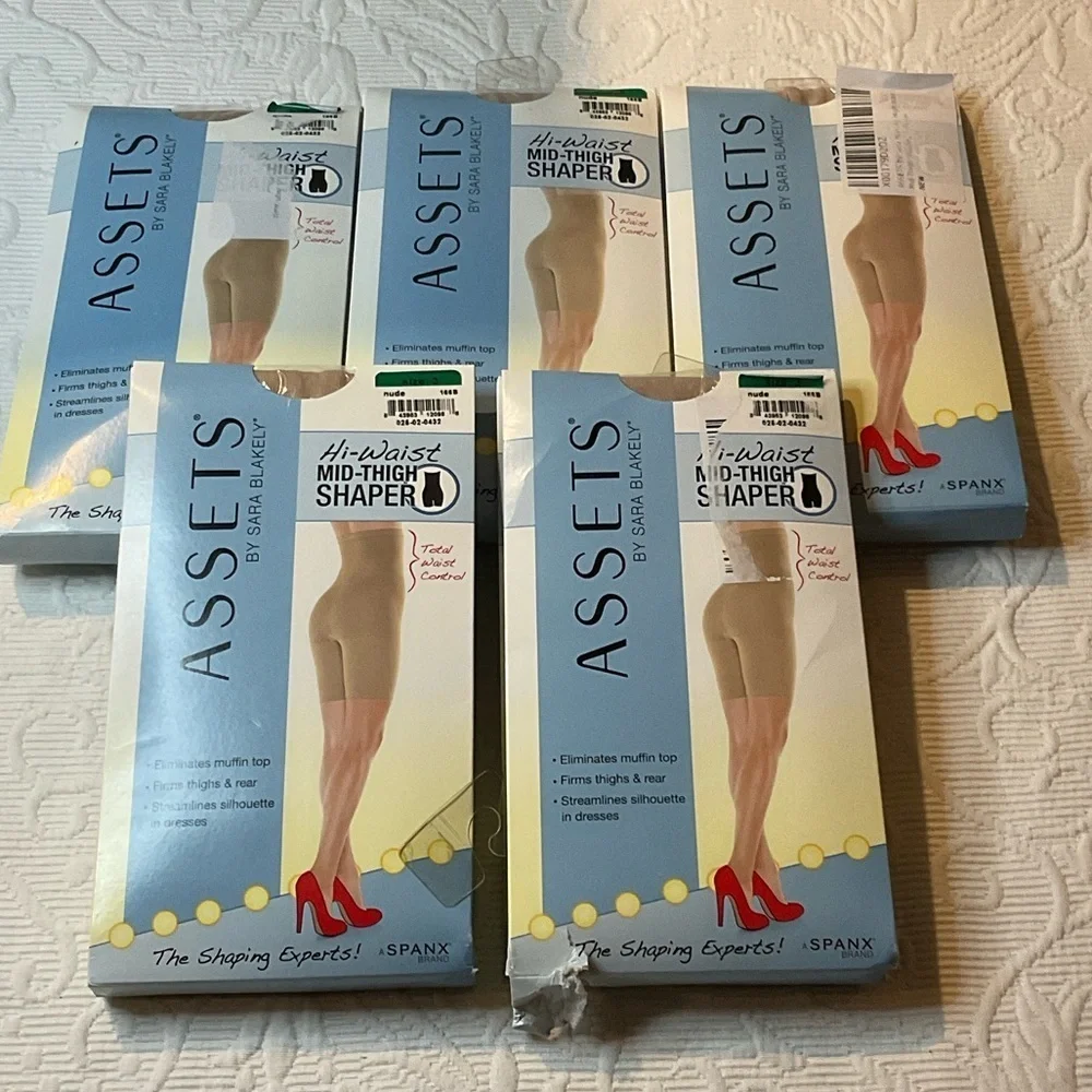 ASSETS by Sara Blakely Hi-Waist Mid-Thigh Shaper - Nude.